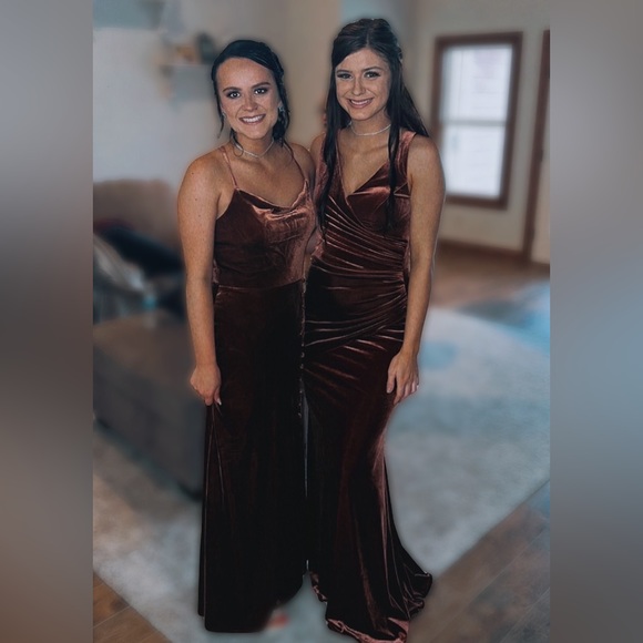 Revelry Velvet Bridesmaids Dress - Picture 8 of 9